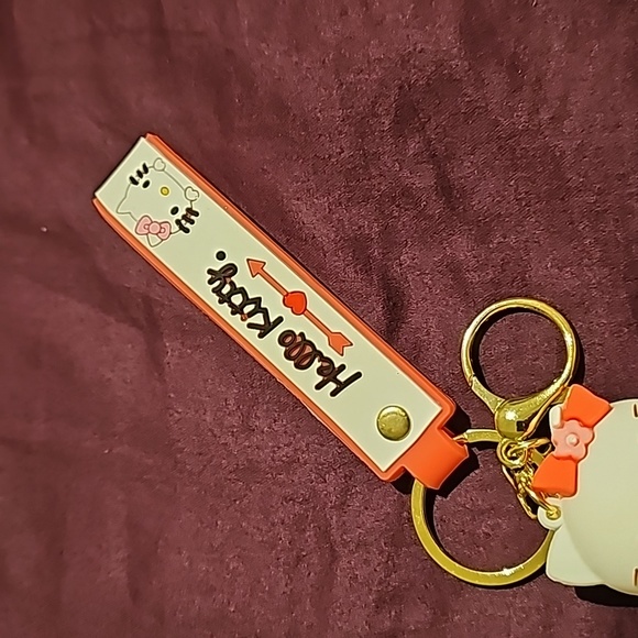 Hello Kitty Keychain - Picture 4 of 5